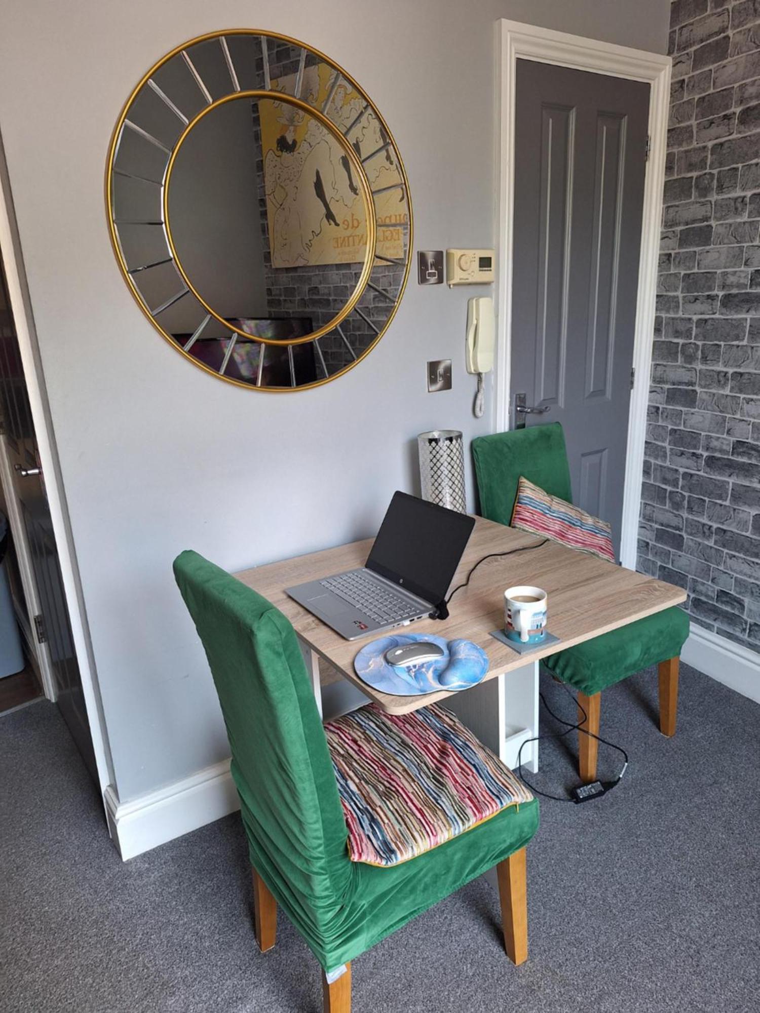 Central Matlock Apartment Extérieur photo